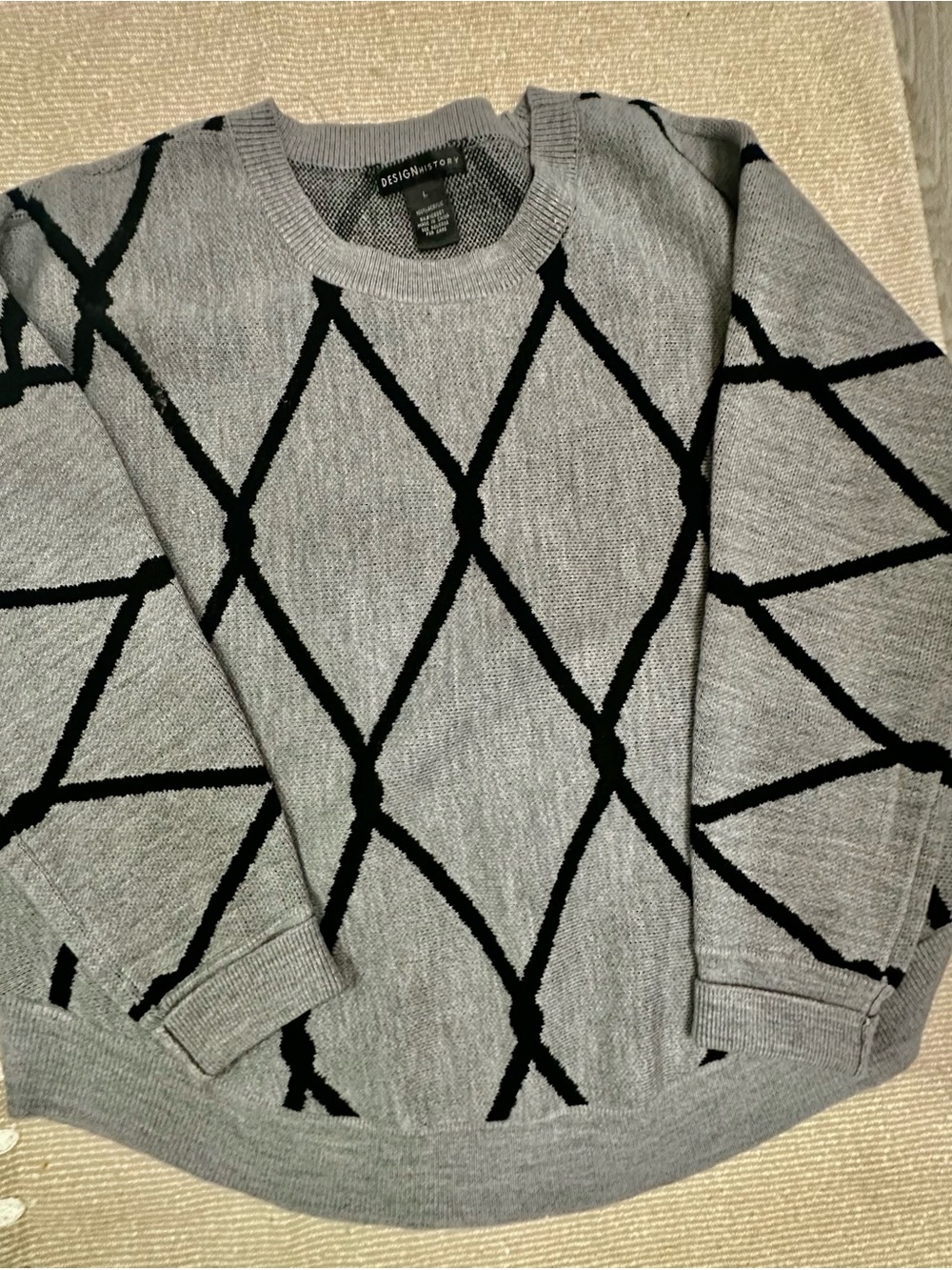 Men's Grey Crewneck Sweater with Black Diamond Pattern